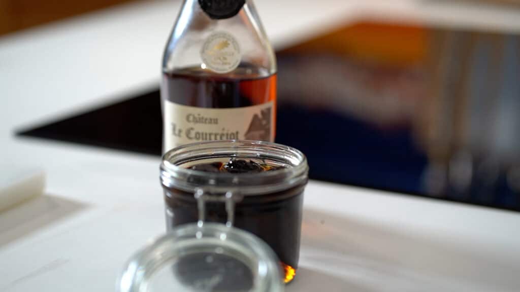 armagnac-macerated-prunes