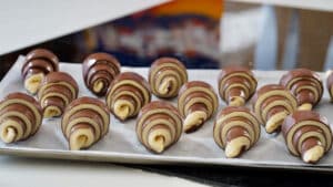 bicolor croissants