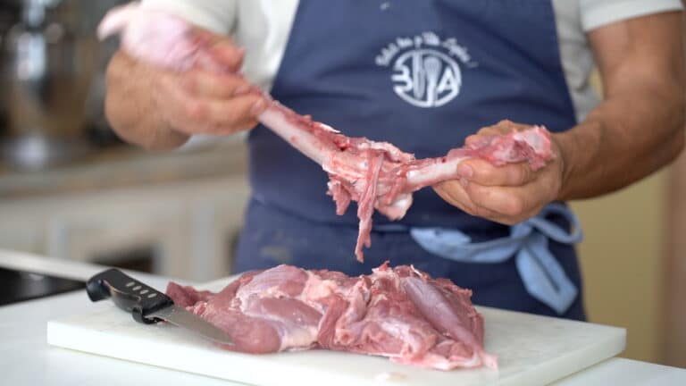 how to debone a turkey leg