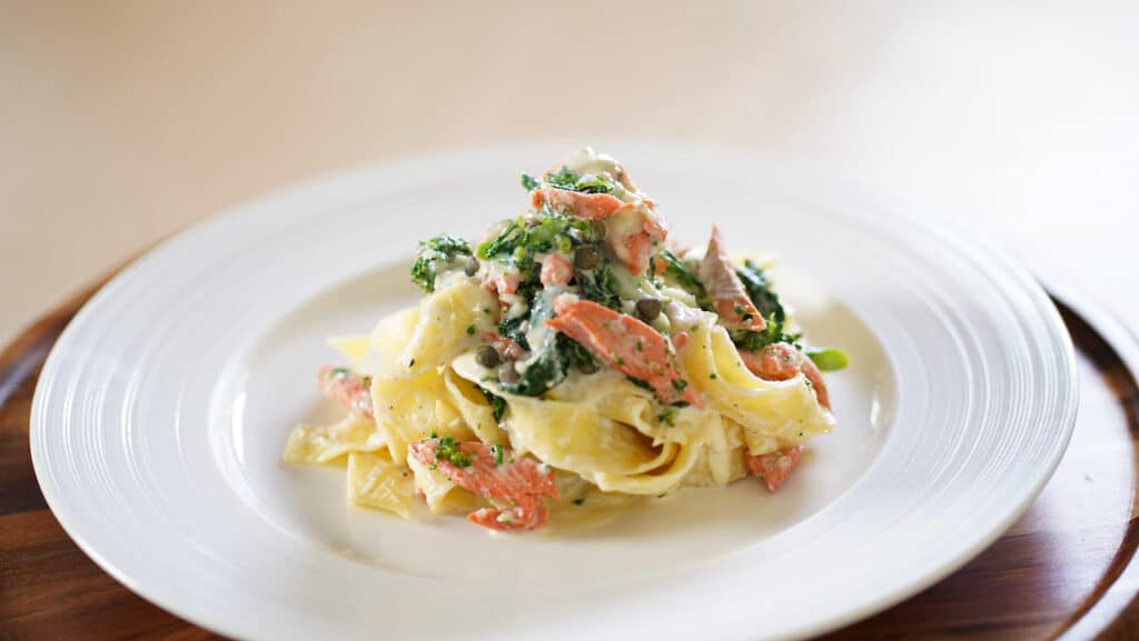 creamy salmon pasta