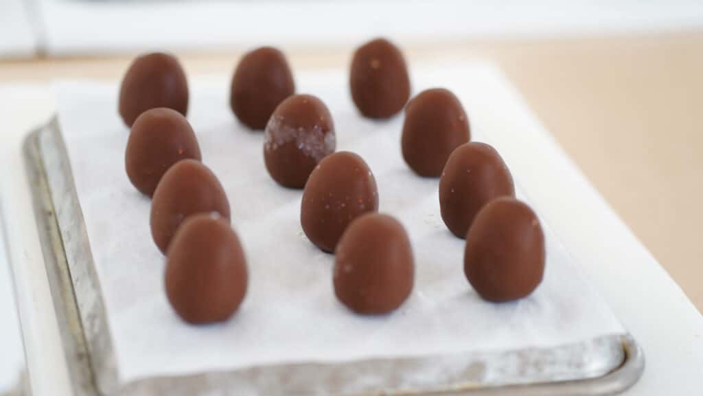 chocolate mousse eggs