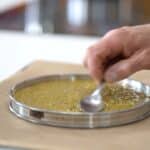 crunchy pistachio disk