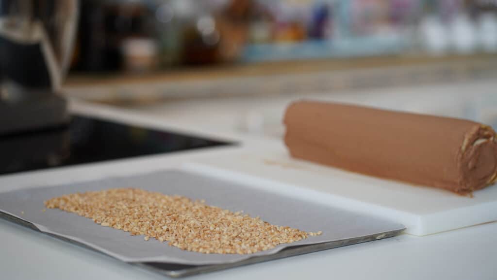 ferrero cake roll montage