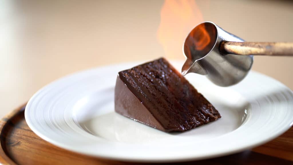 flambeed-chocolate-cake