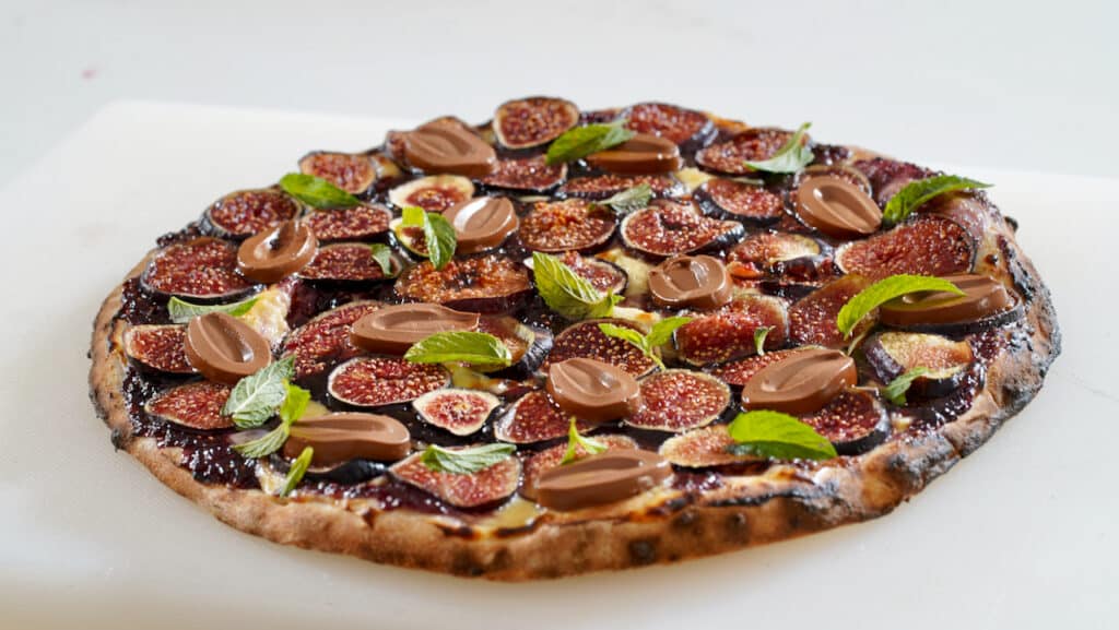 pizza fig blueberries