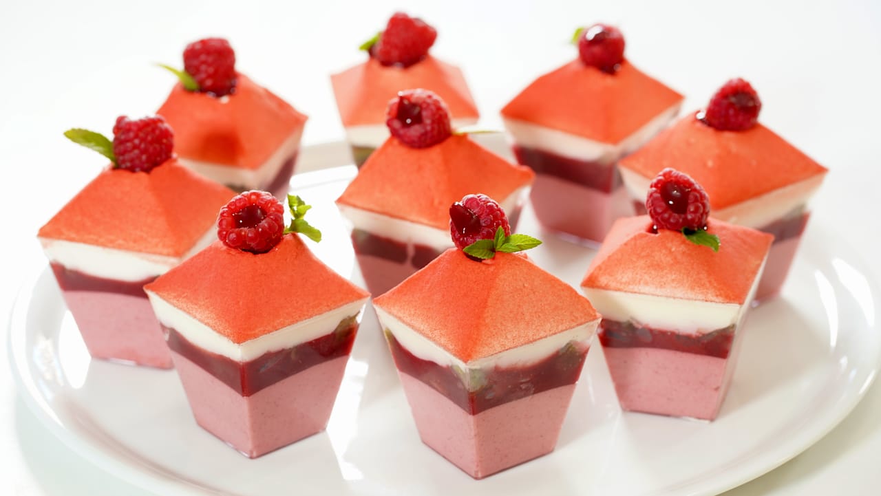 raspberry dessert cups