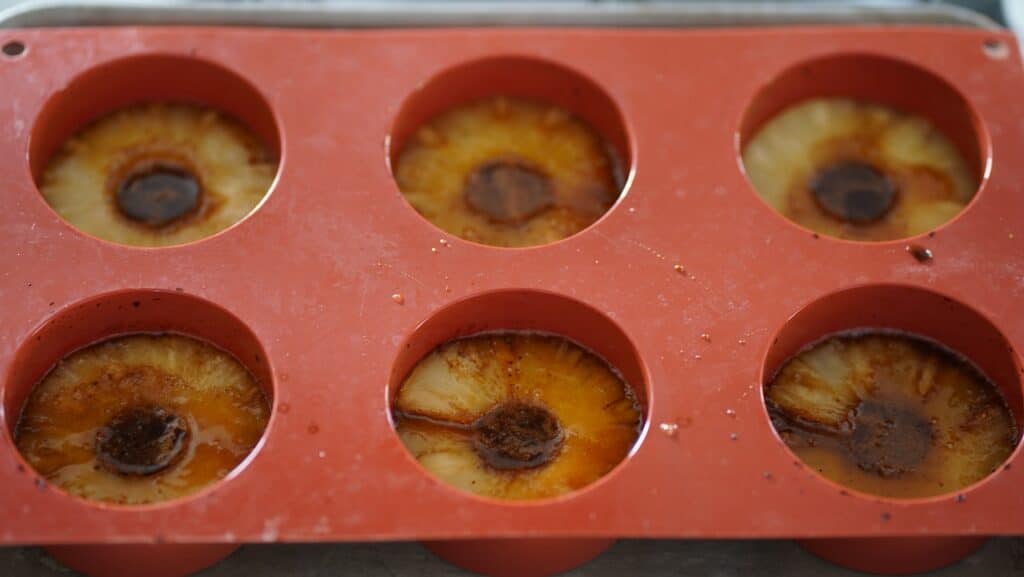 roasted pineapple slices in mold