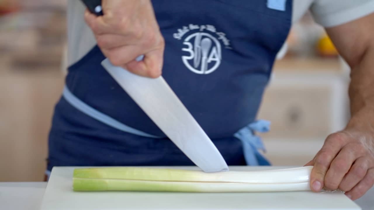 cutting leek