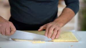 trimming viennois biscuit sheet