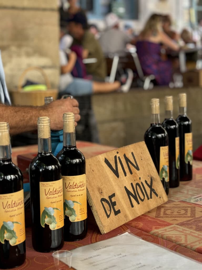 vin de noix producteur